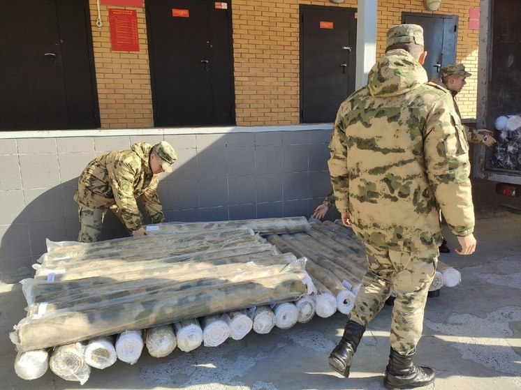 Две тонны кевларовой ткани для бронежилетов отправили из Новосибирска бойцам СВО
