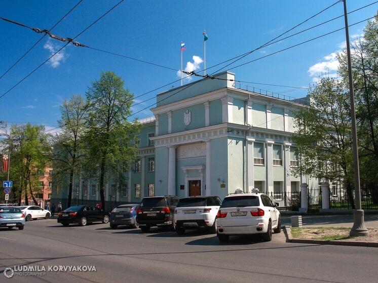 Власти Карелии хотят отремонтировать кабинет за 1,3 миллиона рублей
