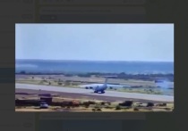 Видеозапись крушения возле аэропорта города Гао на северо-востоке Мали самолета Ил-76, на борту которого, по одной из версий, были «вагнеровцы», опубликовал в среду, 27 сентября, Telegram-канал «Московского комсомольца»