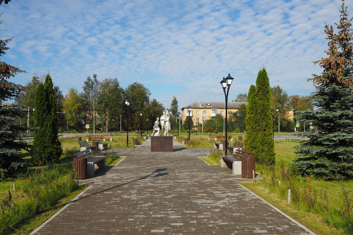 В Ржеве Тверской области отремонтировали Привокзальную площадь
