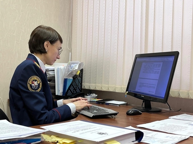 Преподаватель в Задонском районе подозревается в получении взяток