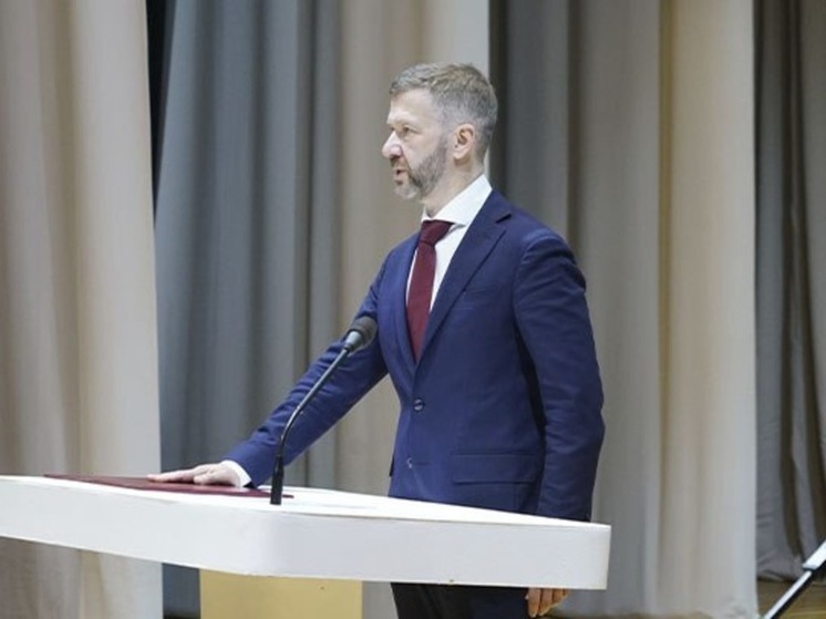 Владислав Кузнецов официально вступил в должность главы Чукотского АО