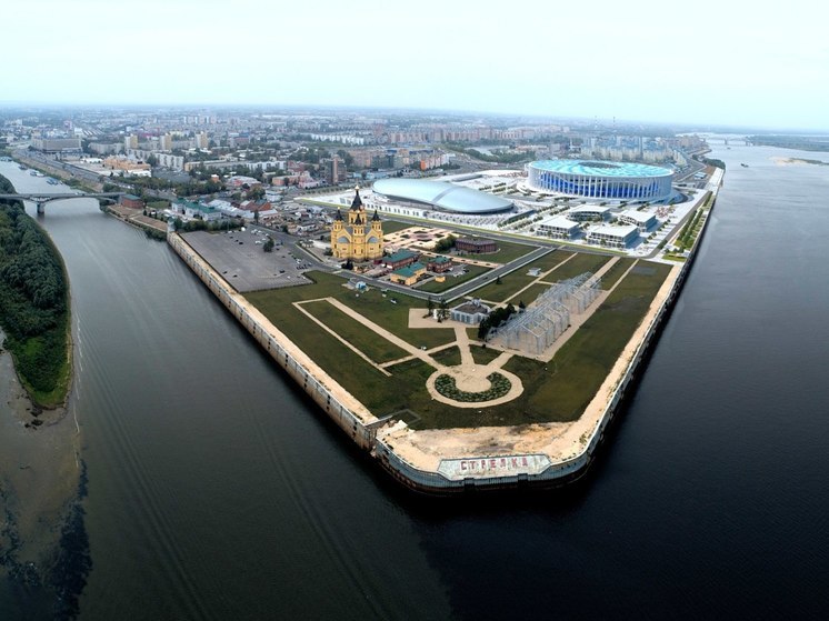 Более 60% металлоконструкций нижегородской ледовой арены смонтировали на Стрелке