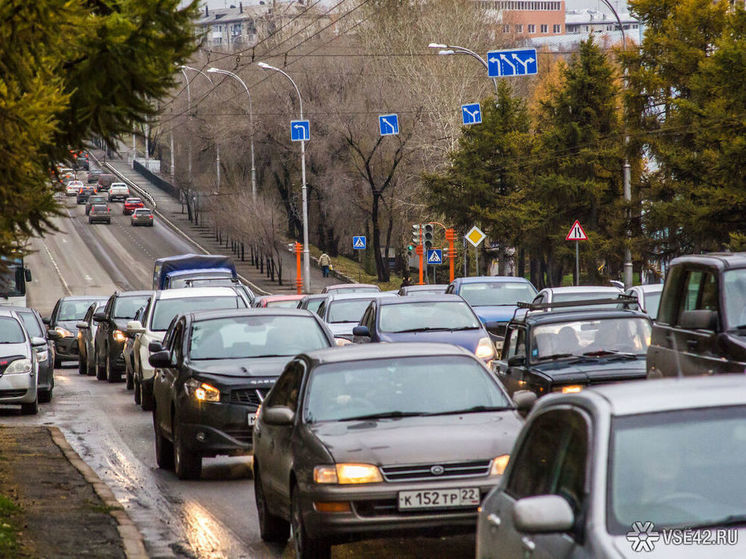 Пробки сковали движение в Кемерове