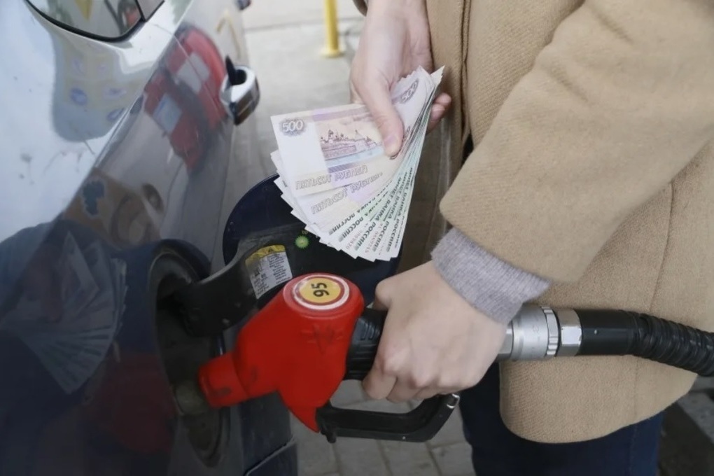 В Костромской области цены на бензин начали легкое снижение