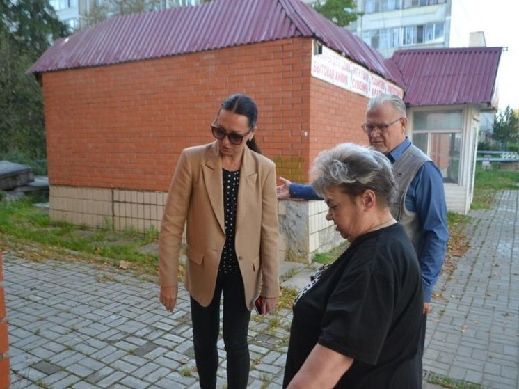 В Серпухове проверили состояние поселковых торговых объектов