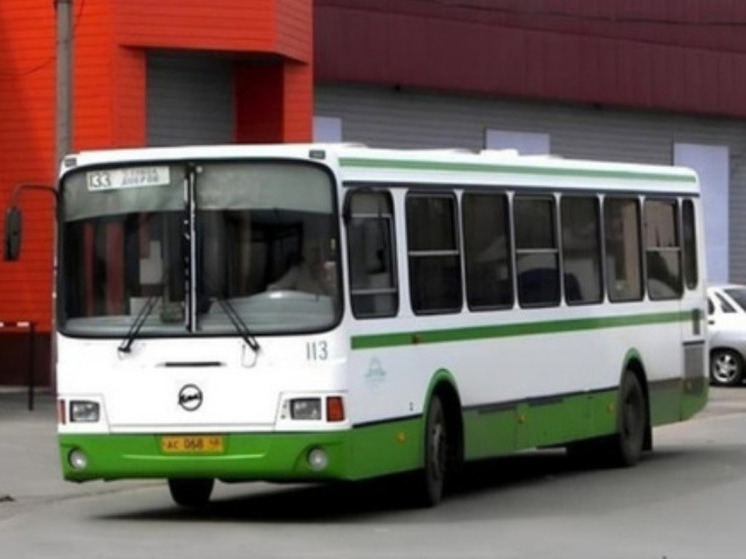На липецких автобусах появятся специальные наклейки