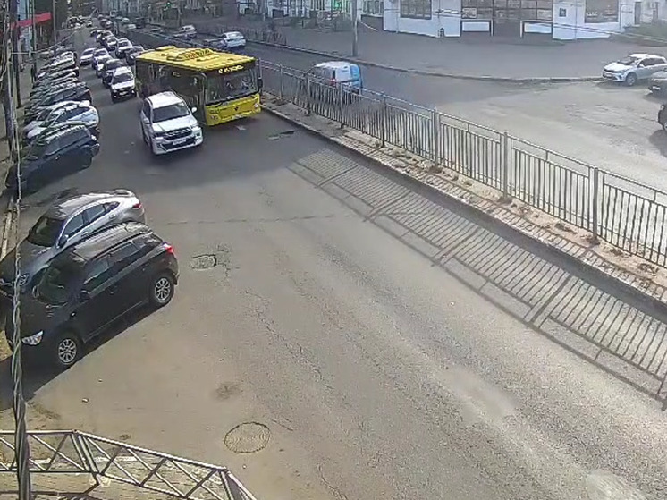 В Ярославле возбуждено уголовное дело по факту драки водителя автобуса и автомобилиста