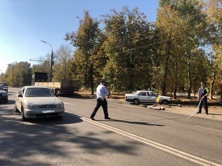 В Орле 3-летний ребёнок сбежал из детсада и попал под колёса грузовика