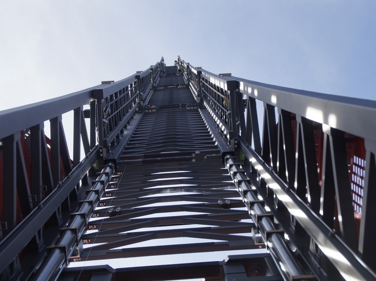 Девочка закрыла маму на балконе четвертого этажа в Петрозаводске