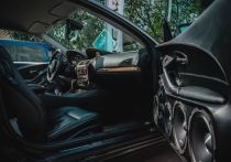 Вице-президент Национального автомобильного союза Антон Шапарин признался, что онлайн-продажа машин является полезной инициативой