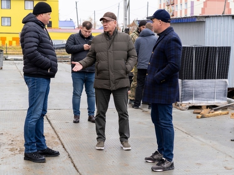 В Салемале отремонтировали футбольное поле и достраивают многоквартирник