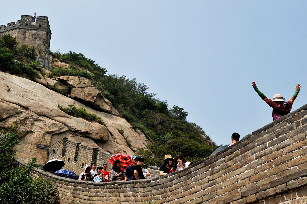 Vandals began to damage the Great Wall of China with nail clippers