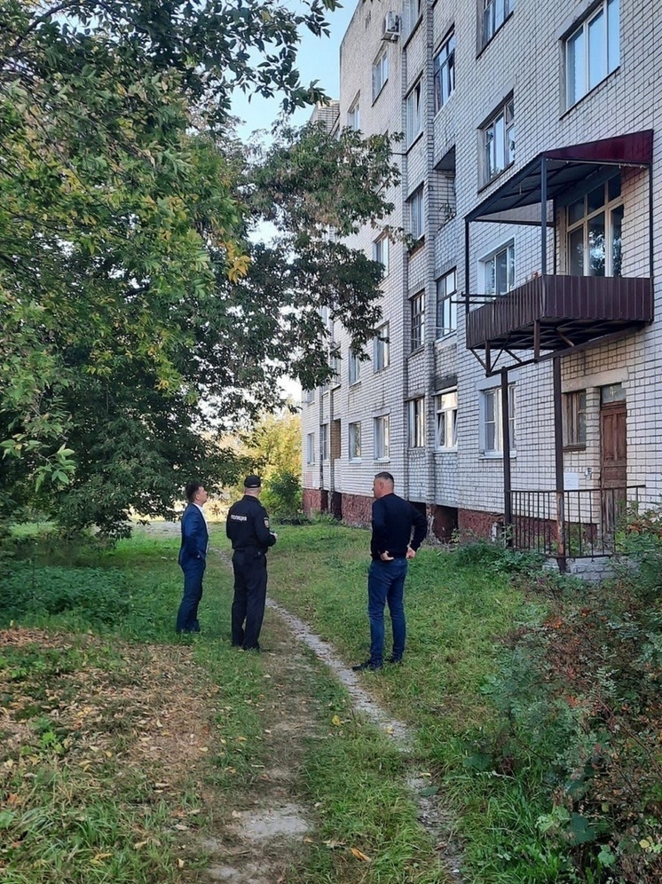 Брянец пожаловался вице-мэру на сауну и бильярдный клуб в жилом доме