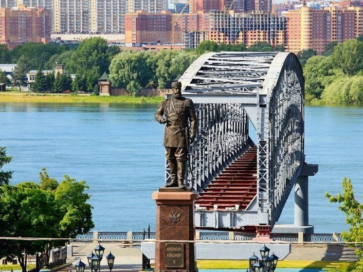 В Новосибирске обсуждают перенос памятника Александру III