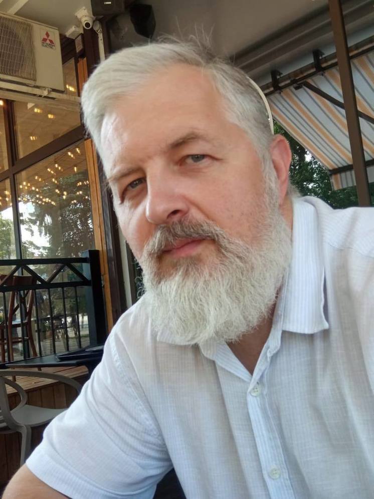 Художник-скульптор Виталий Савенков отмечает юбилей