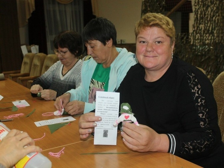 Для бойцов СВО в Татарстане готовят куклы-обереги