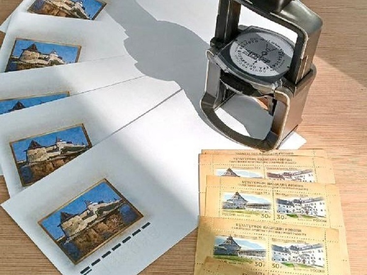 Изображения псковских памятников поместили на почтовые марки