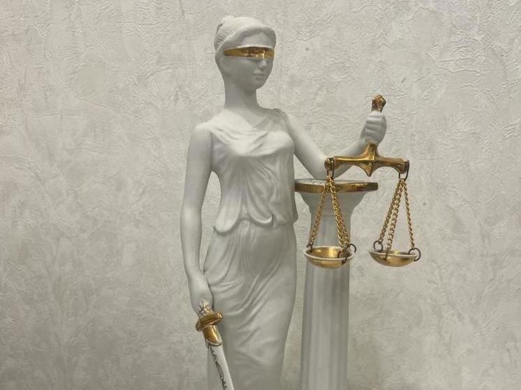 В КЧР экс-глава районного ЗАГСа регистрировал несуществующих детей