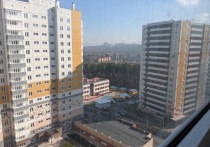 Красноярцы шутят, что в будущем, если в городе останется последний пустырь, то и в него воткнут многоэтажку