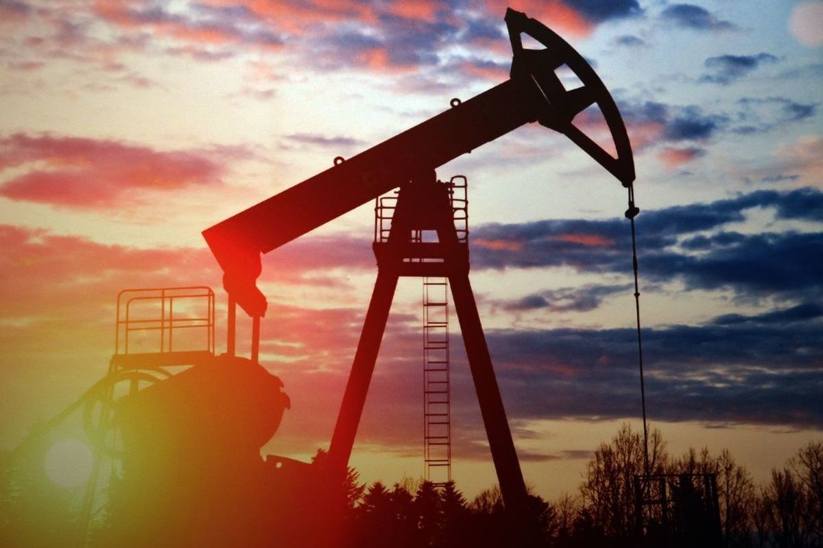 США опровергли намерения отказаться от потолка цен на нефть из РФ