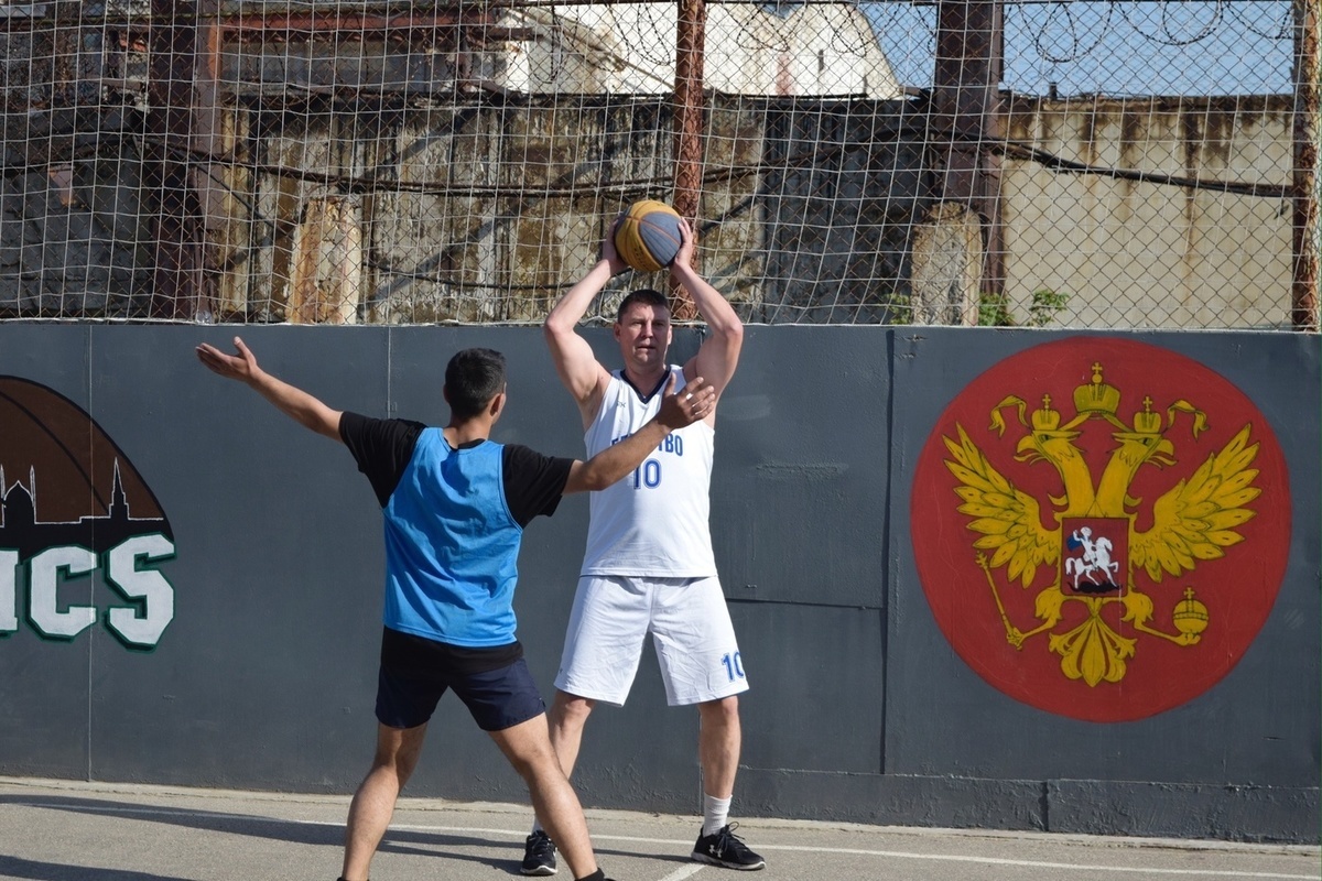 In IK-6 a basketball match was held between the convicts and the Ryazan national team