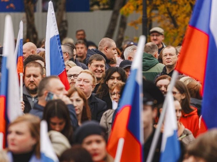 Торжественный митинг прошел в Мурманске в честь воссоединения новых регионов с Россией