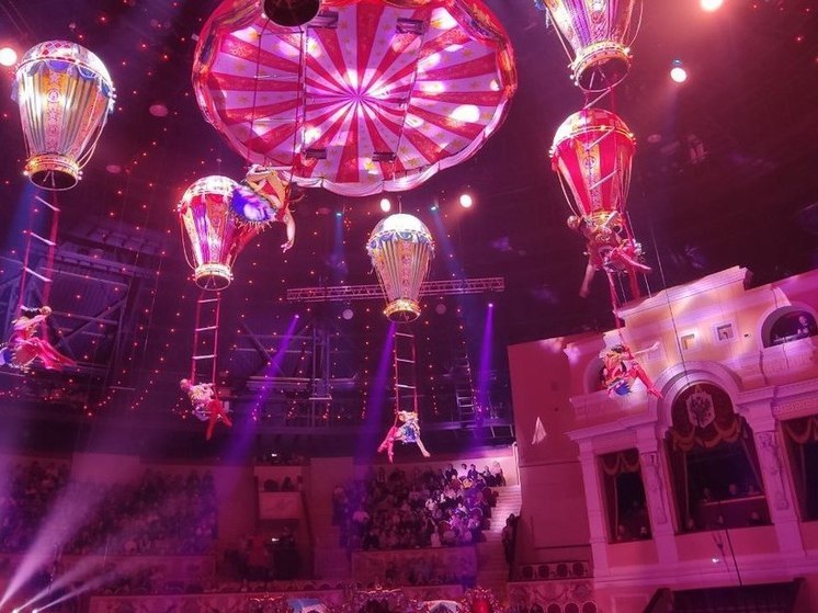 Цирк Чинизелли открыл 145-й сезон премьерой программы «Балаган»