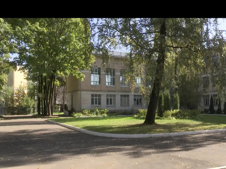  В Смоленске пятиклассник принёс в кабинет директора учебного заведения артиллерийский снаряд