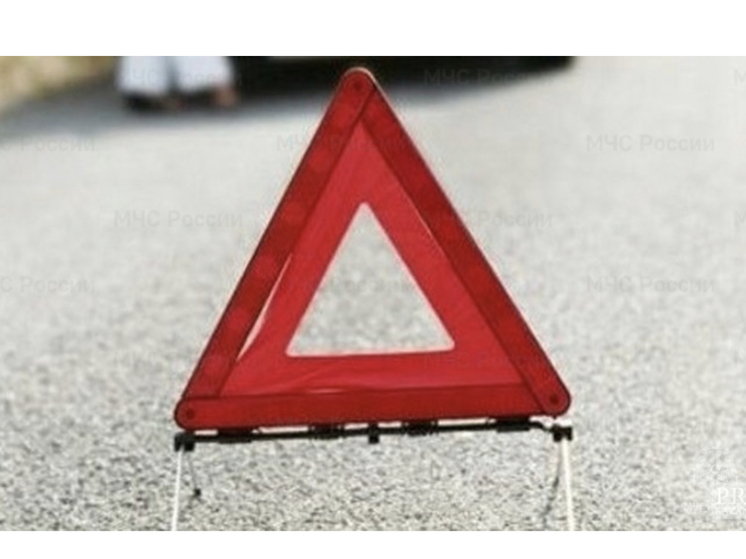 Произошло опрокидывание автомобиля в Вязьме