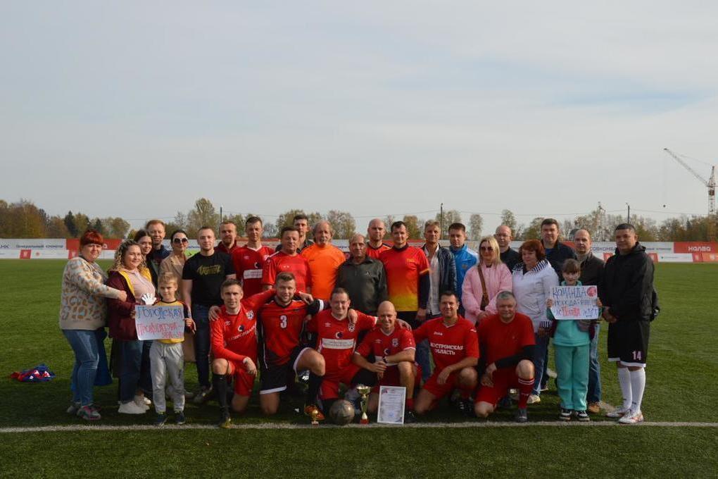 В Костромской области прокуроры сыграли в футбол со спортсменами