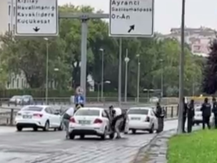 В центре Анкары у здания МВД прогремел взрыв