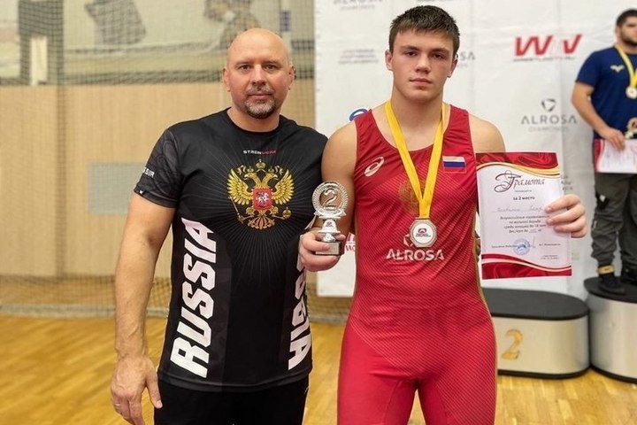Воспитанник воронежской спортшколы привез серебро с Первенства России по вольной борьбе