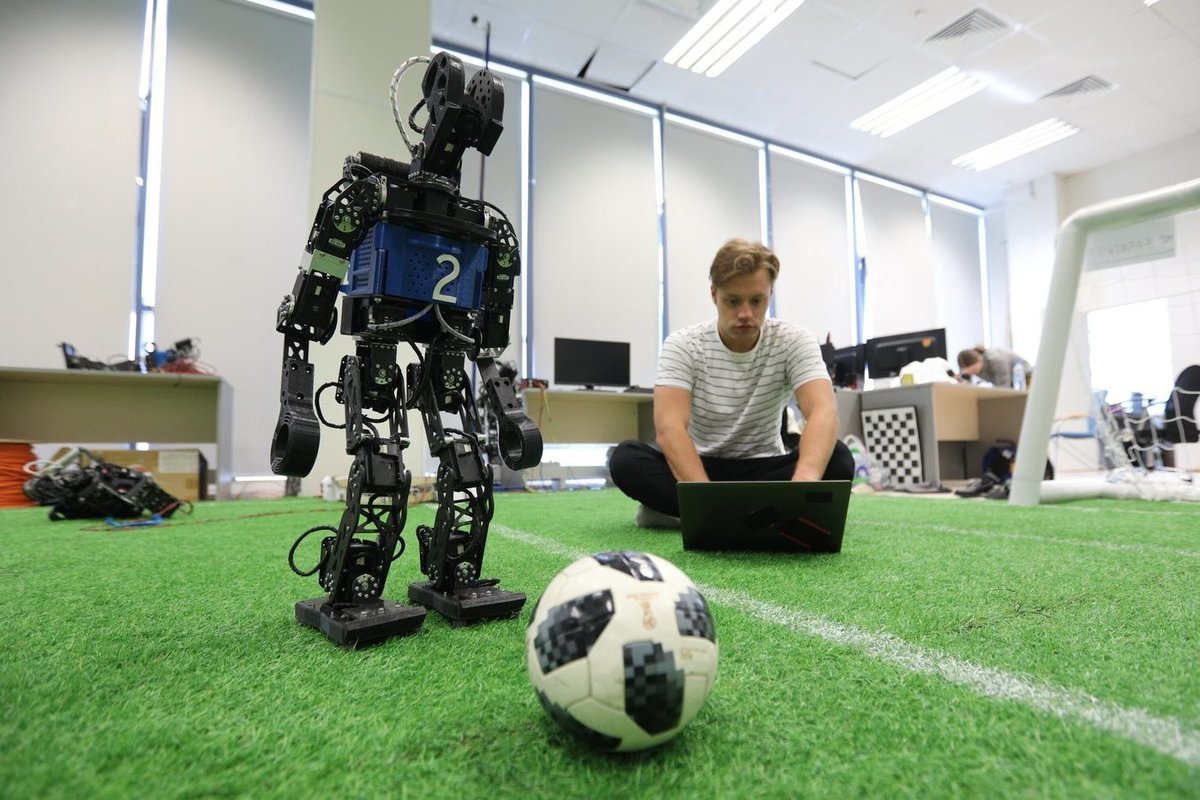 Special standards have been introduced for robots: the operator will also be tested