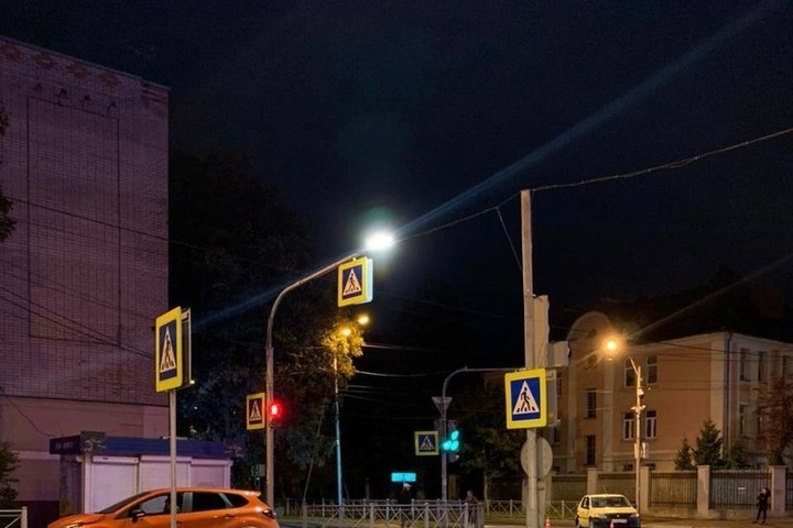 В Ленинградском районе Калининграда водитель не уступил дорогу и спровоцировал аварию