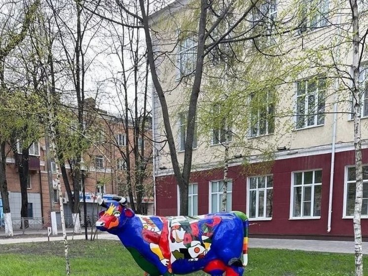 С улиц Курска начали исчезать полюбившиеся горожанам скульптуры коров