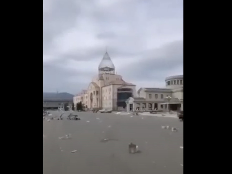 На видео показали опустевший город-призрак Ханкенди в Карабахе
