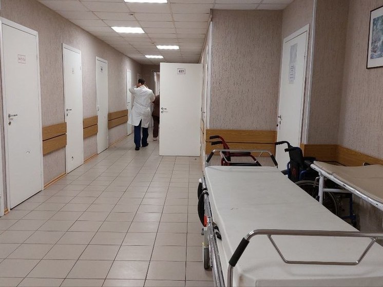 Под Лугой игра с канистрой с бензином закончилась для третьеклассника больницей