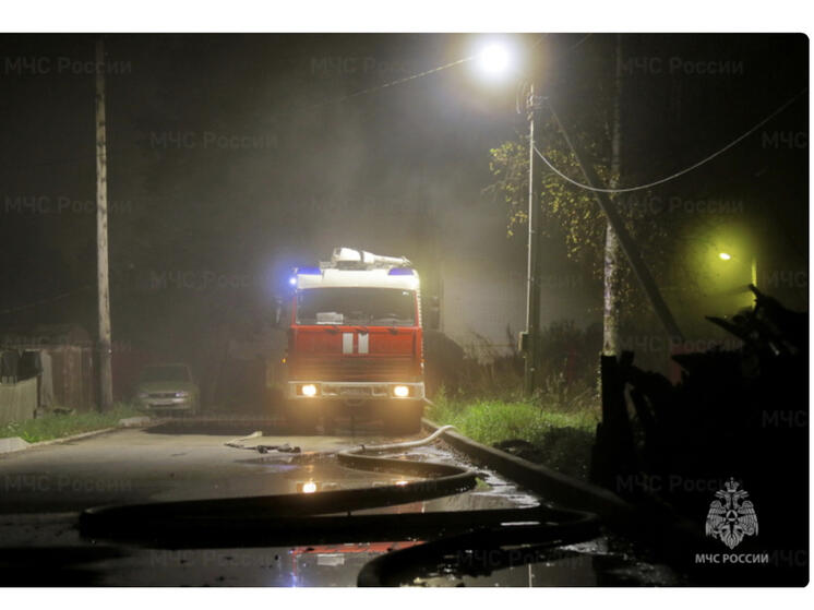 В Сафоново сгорела баня