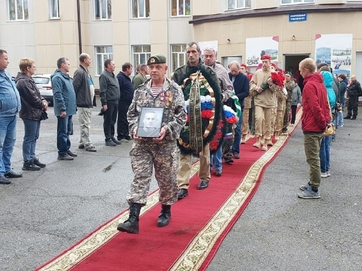 В Новой Ляле простились с местным жителем, погибшим в СВО