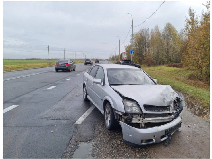 Под Суздалем легковушка врезалась во внедорожник