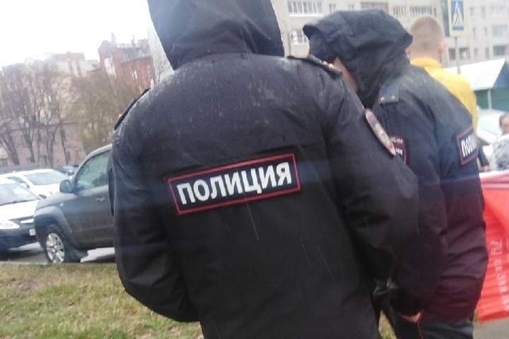 Ранее судимого сокольчанина задержали в Череповце с крупной партией наркотиков