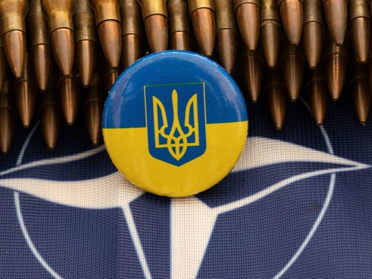 Politico: ЕС больше не может поставлять боеприпасы Украине