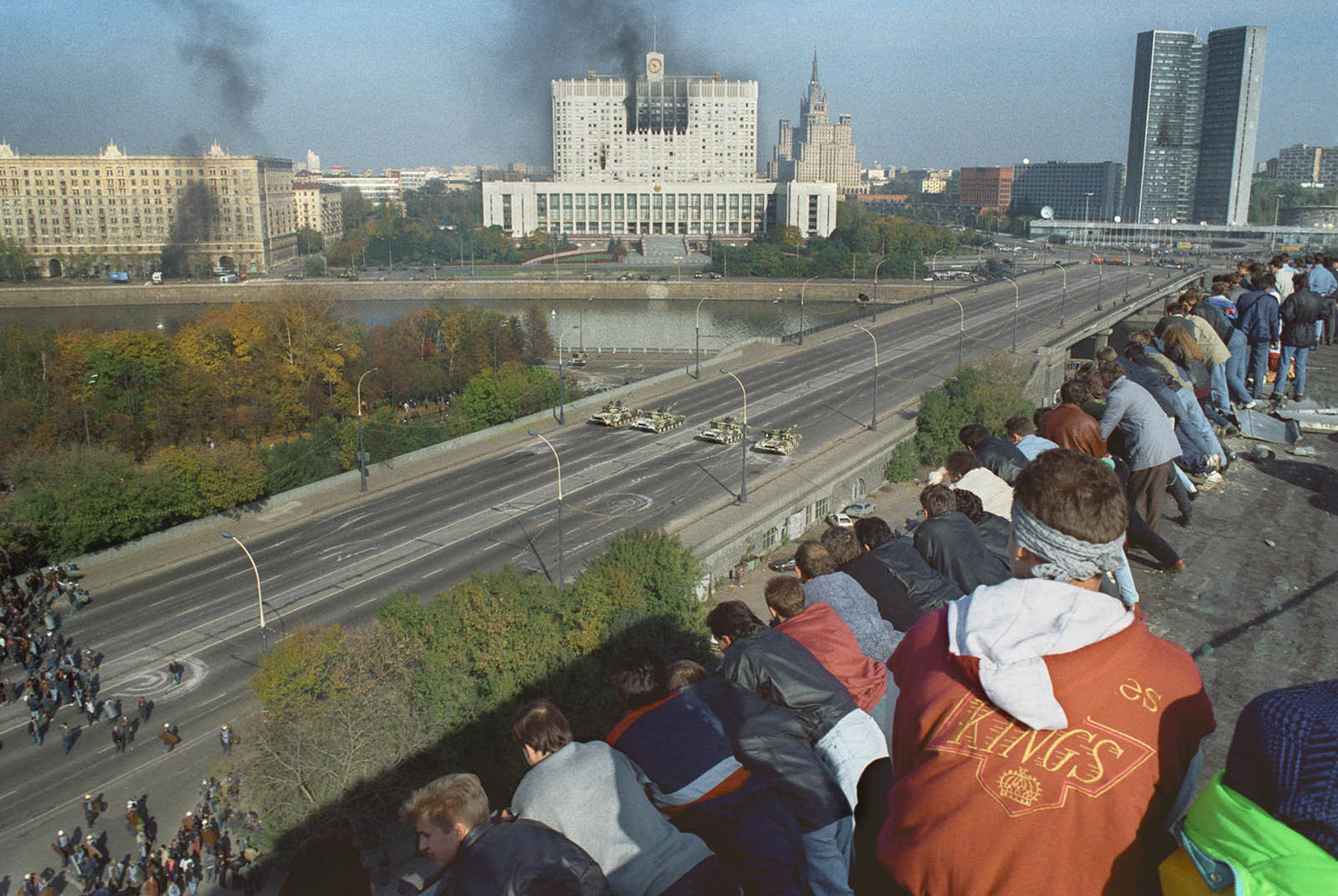 Faces and tragedies of October 1993 in photographs: how the White House was stormed