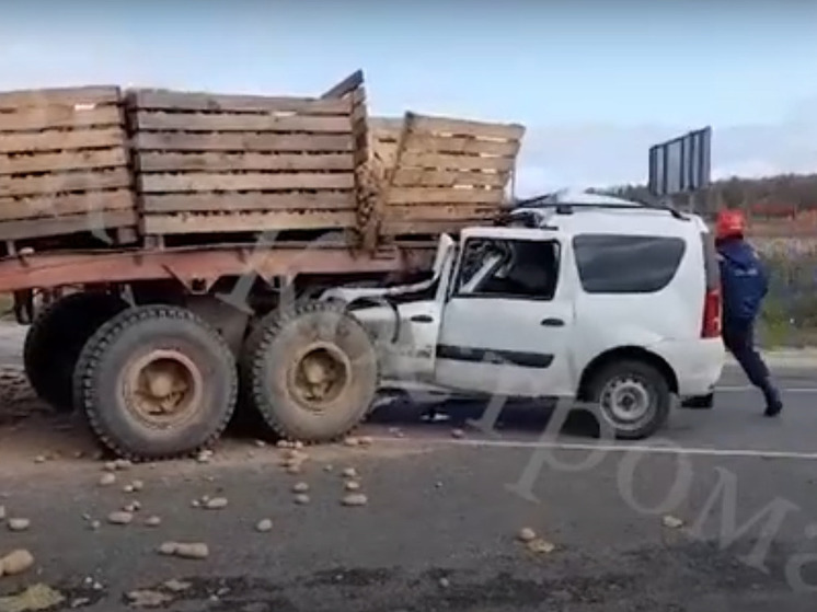 На дороге Кострома-Красное-на-Волге в автокатастрофе погиб водитель «Лады»