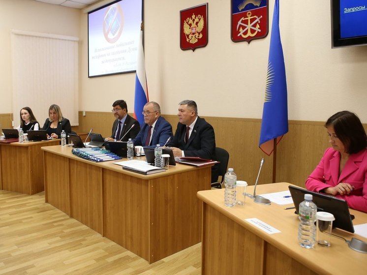 Около 30 вопросов рассмотрели на заседании Мурманской областной думы