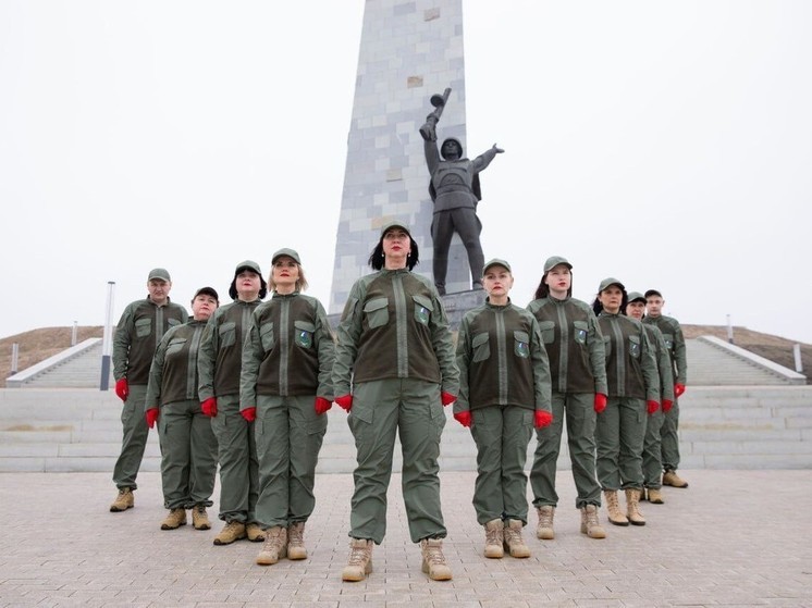 Донецкие педагоги победили в грантовом конкурсе со своим "Патриотическим десантом"