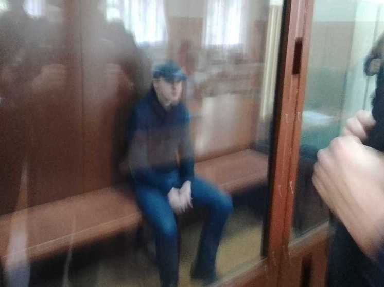 Суд продлил арест обвиняемому в покушении на Прилепина