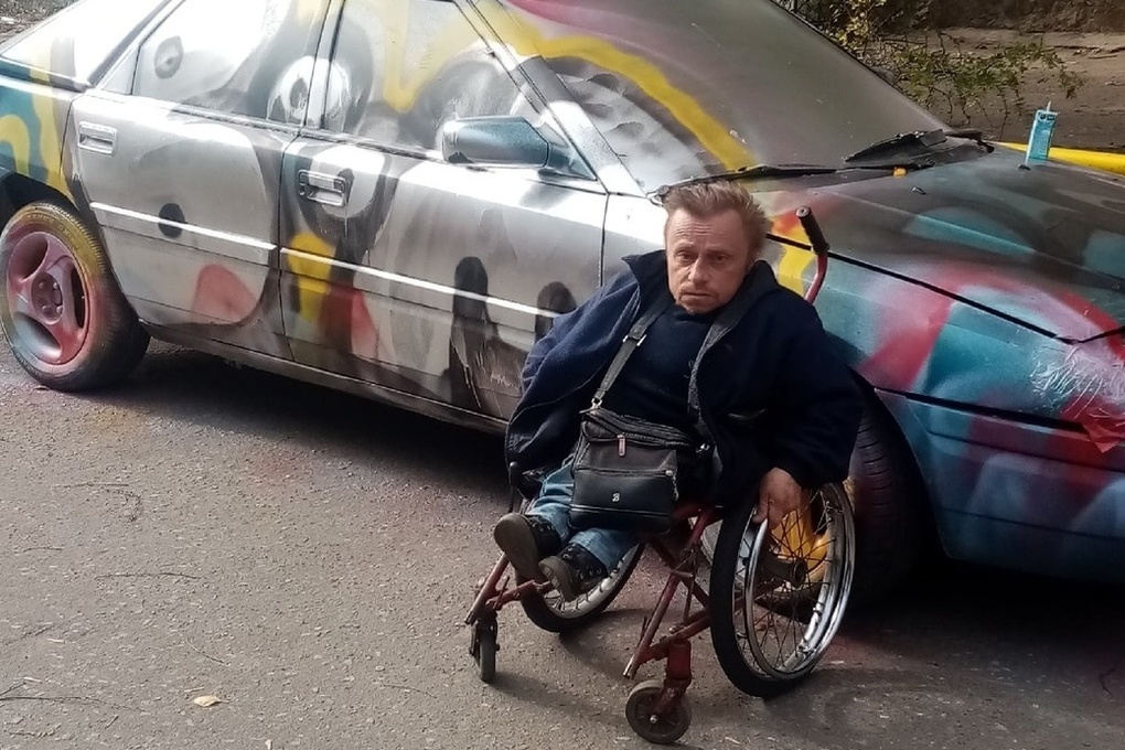 Авто инвалидам в 2024 году. Авто для инвалидов. Первая машина для инвалида. Машина для инвалидов СССР.