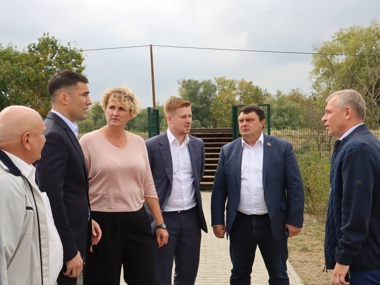 Депутаты ЗСК проинспектировали спортинфраструктуру Темрюкского муниципалитета